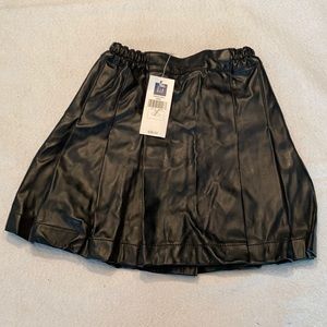 Baby Gap Black Pleated Skirt size 4xl (4 years)